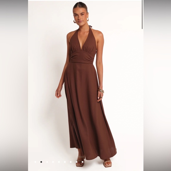 Petal & Pup MARIE HALTERNECK MAXI DRESS - CHOCOLATE - Picture 2 of 9